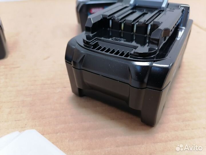 Аккумулятор Makita XGT BL4040 4.0Ач 40V