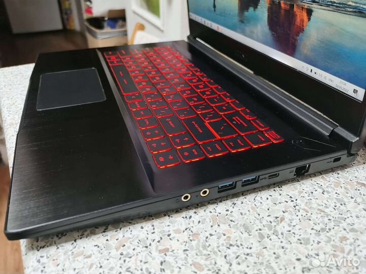 Игровой ноутбук msi