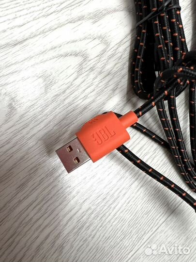 Кабель для зарядки type-c JBL