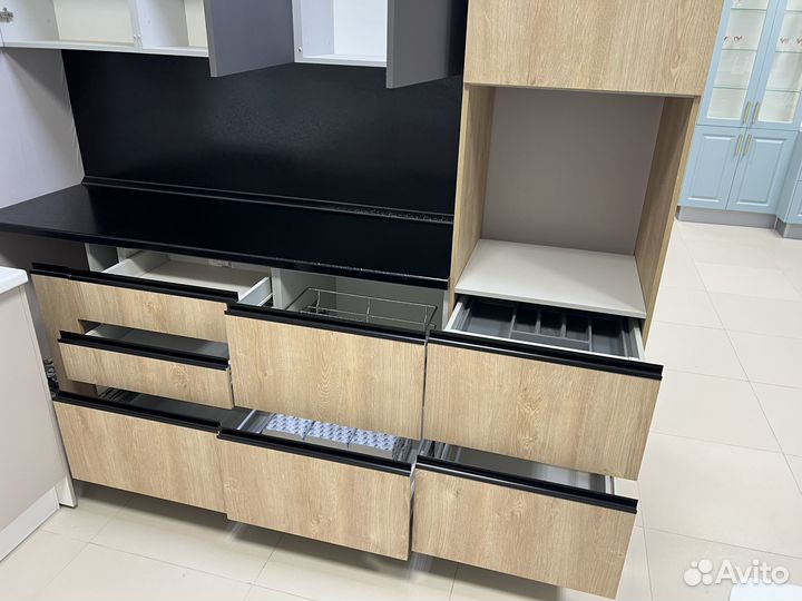 Кухня прямая с выставки