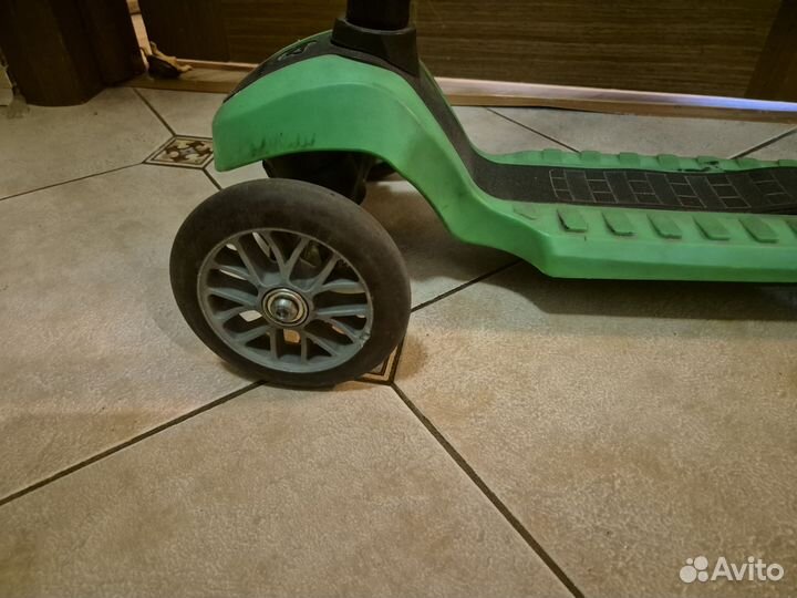 Самокат детский трехколесный