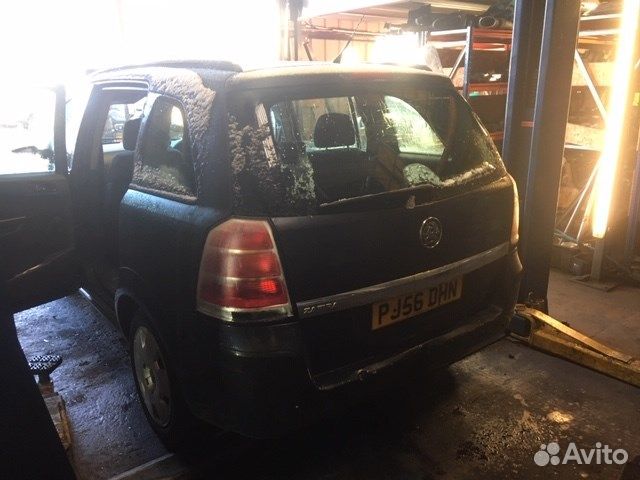 Разбор на запчасти Opel Zafira B