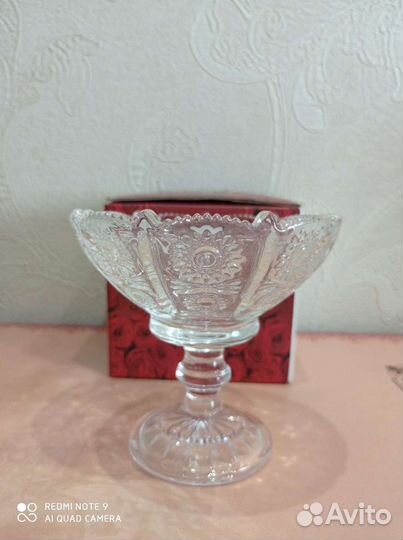 Креманка конфетница