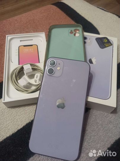 Телефон iPhone 11