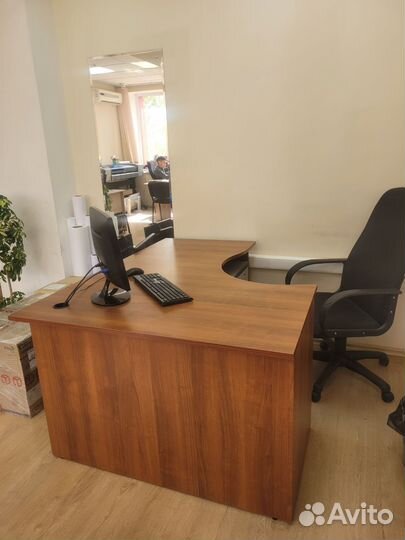 Компьютерный стол бу угловой