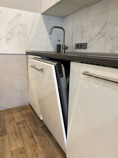 5-к. квартира, 116,8 м², 2/10 эт.