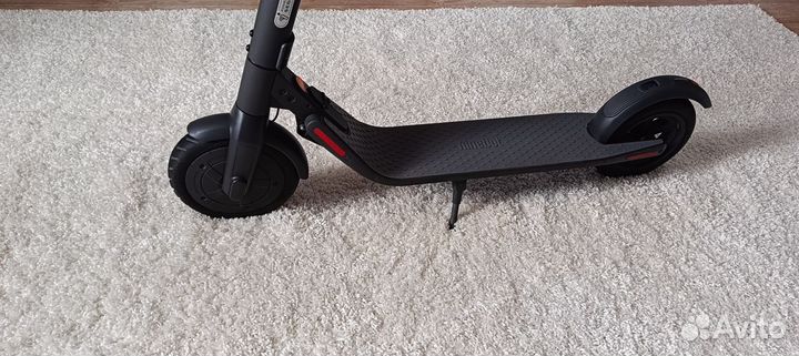 Электросамокат ninebot kickscooter e22