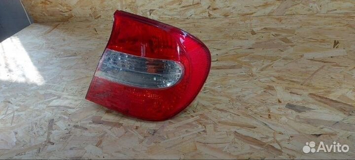 Фонарь задний правый Toyota Camry ACV30 2001-2006