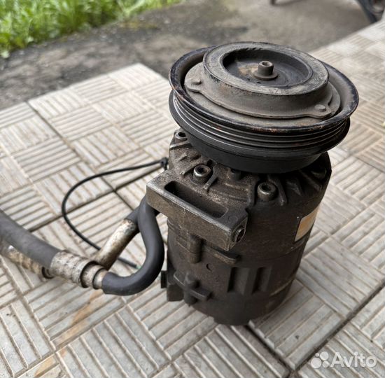 Компрессор кондиционера Volkswagen Passat B5+