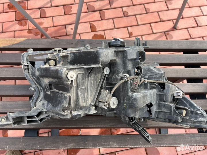 Фара левая на toyota prado 150