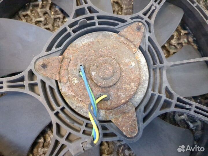 Вентилятор радиатора Nissan Pathfinder, 2005