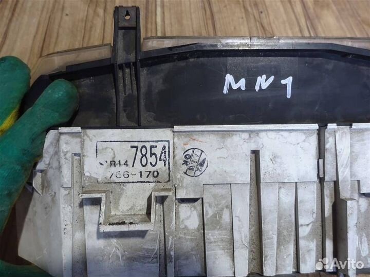 Панель приборов Mitsubishi Space Runner (N1,N2) 1