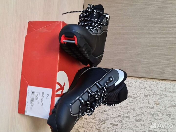 Ботинки для беговых лыж