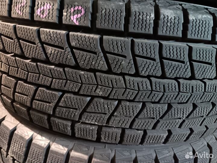 Dunlop Winter Maxx SJ8 215/65 R16