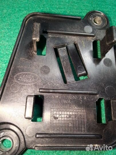 KX73-12A610-AA кронштейн датчика NOX Jaguar,Land R