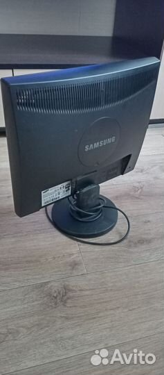 Монитор samsung 943n