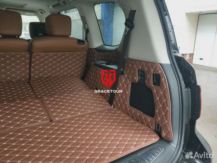 Коврик в багажник infiniti