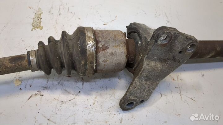 Полуось правая передняя Renault Megane 3