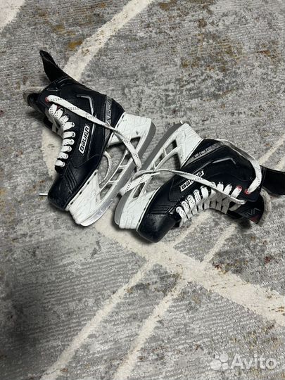 Хоккейные коньки bauer vapor 7