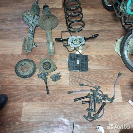 Запчасти MitsubishiOutlanderI