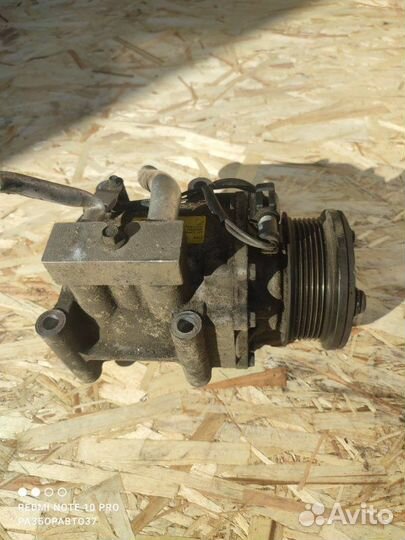 Компрессор кондиционера Ford Fusion fuja 2005