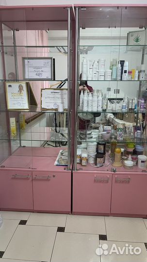 Косметологический шкаф