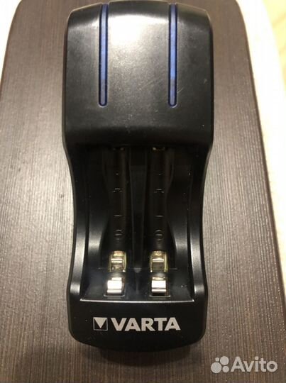 Зарядное устройство Varta