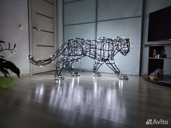 Фигуры из проволоки уличные