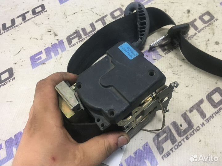 Ремень безопас. передний правый Шкода Октавия Тур