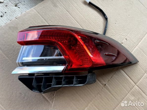 Фонарь правый Toyota Corolla E210