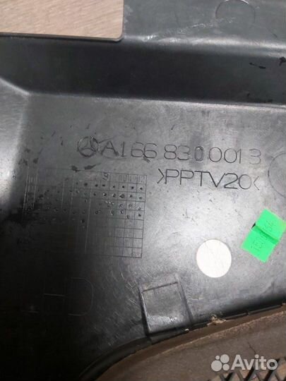 Воздухозаборник Mercedes Gl 500 4Matic 166 278.928