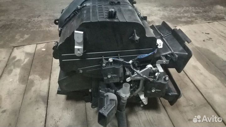 Корпус печки, радиатор печки Ниссан Мурано Z50