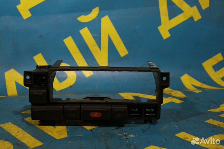 Рамка магнитолы Opel vectra B Caravan