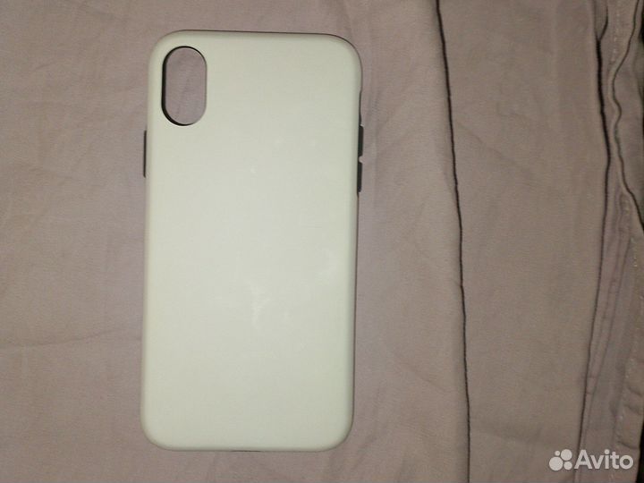 Противоударный чехол на iPhone XS