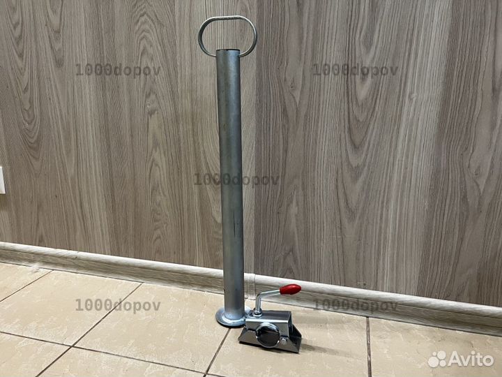 Стойка опорная в комплекте с хомутом для прицепа