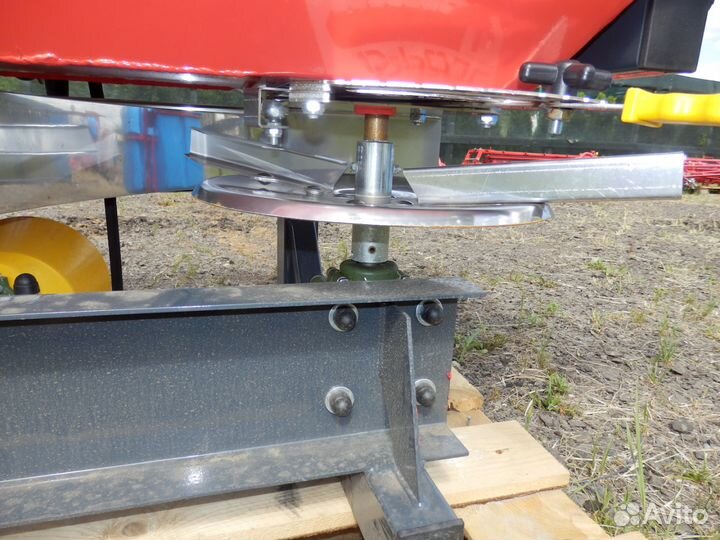 Разбрасыватель удобрений D-Pol РУМ 800, 2024