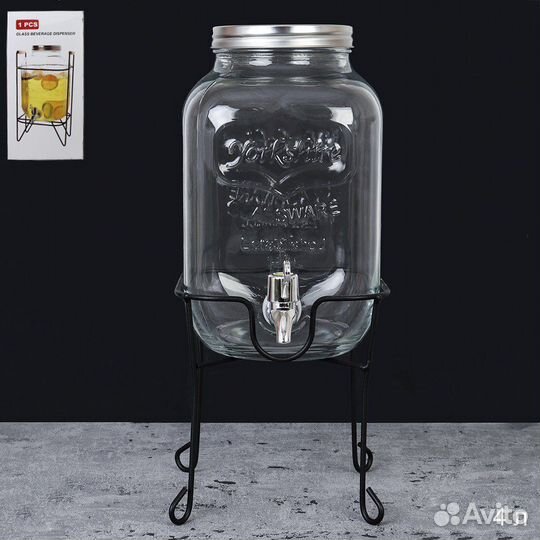 Банка с краном, диспенсер, лимонадник