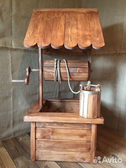 Декоративный колодец