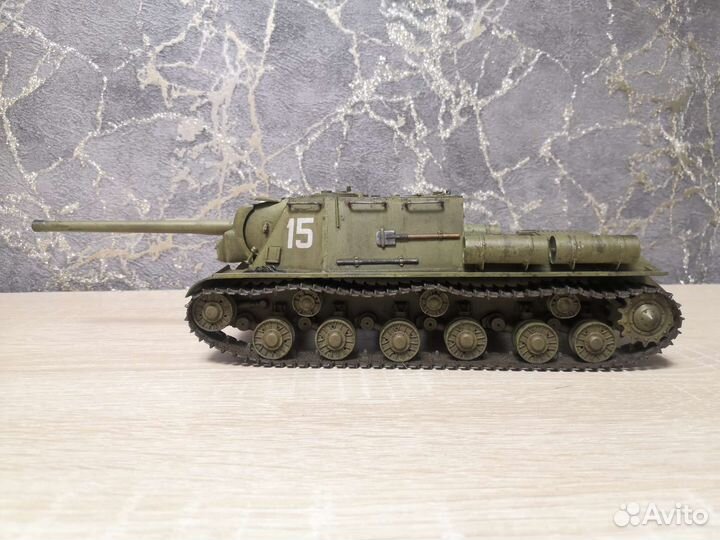 Модель танка Ису-122 1/35