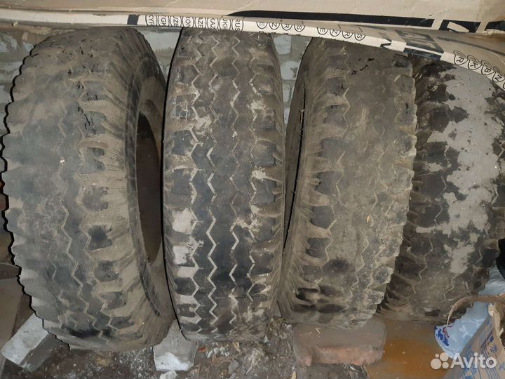 Шины 215 380 (8,40-15) бу