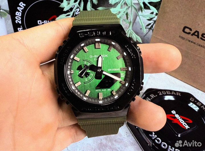 Часы Casio G-Shock GM-2100