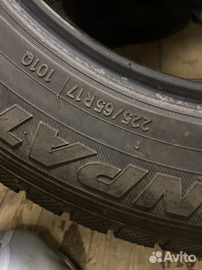 Toyo Winter Tranpath S1 2.25/65 R17