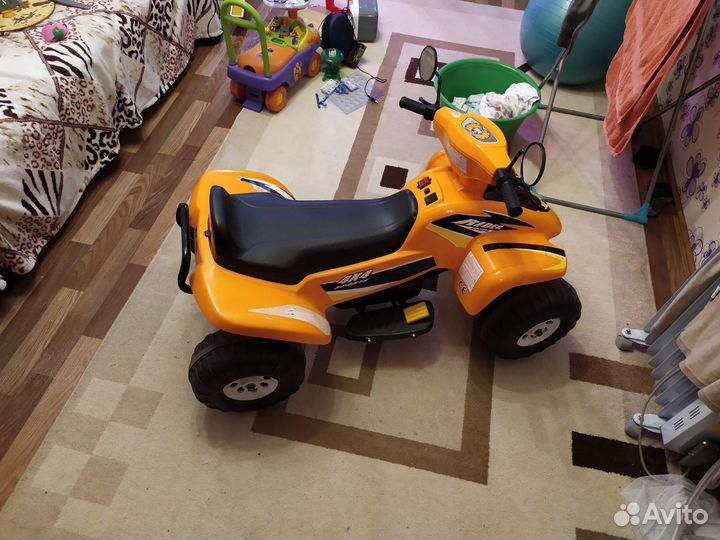 Квaдрoцикл Веасh Raсer ст-558