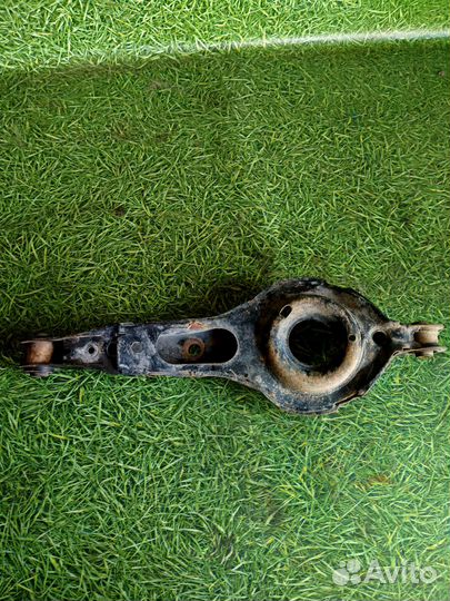 Рычаг задний правый нижний для Форд Фокус 1 2003г