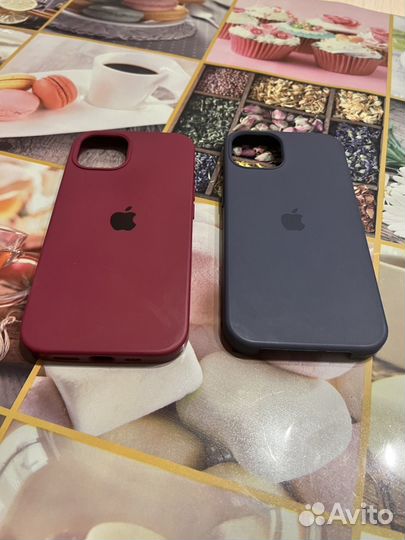 Чехлы на iPhone 13