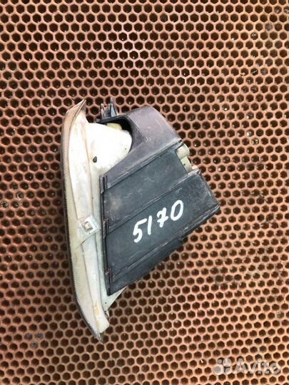 Противотуманная фара передняя правая Honda Odyssey