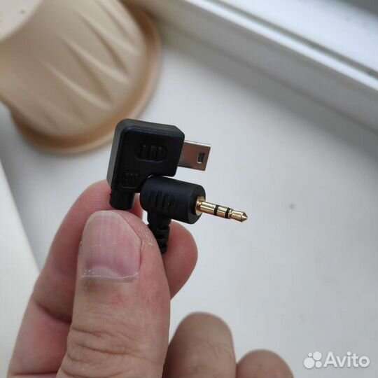 Провод соединения стабилизатора с фотоаппаратом