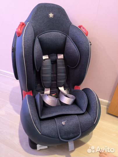 Новое детское автокресло с системой isofix
