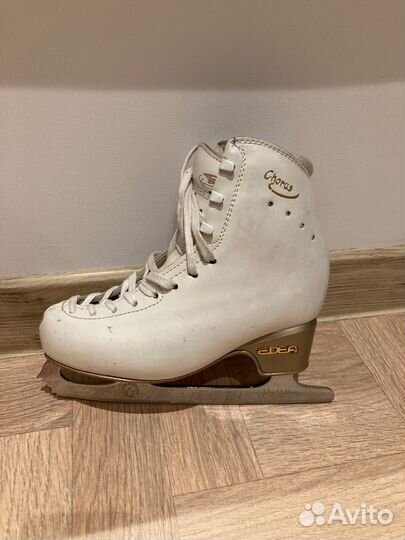 Коньки фигурные детские профессиональные