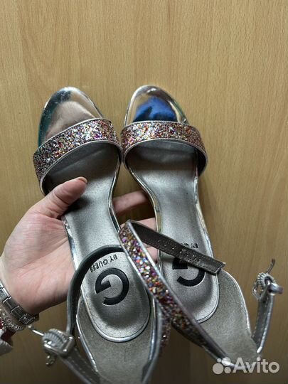 Босоножки guess 37,5